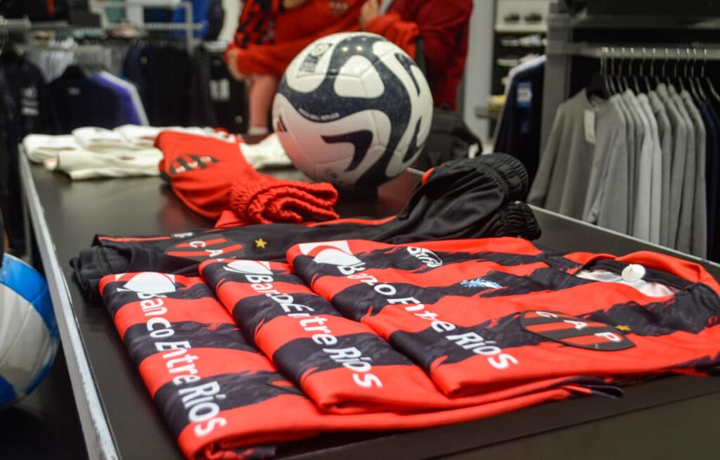 Patronato tendrá nueva camiseta este año ¿Cuándo se estrenaría?