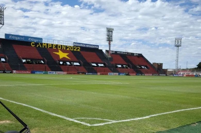 Patronato dentro de los 16 de la Primera Nacional