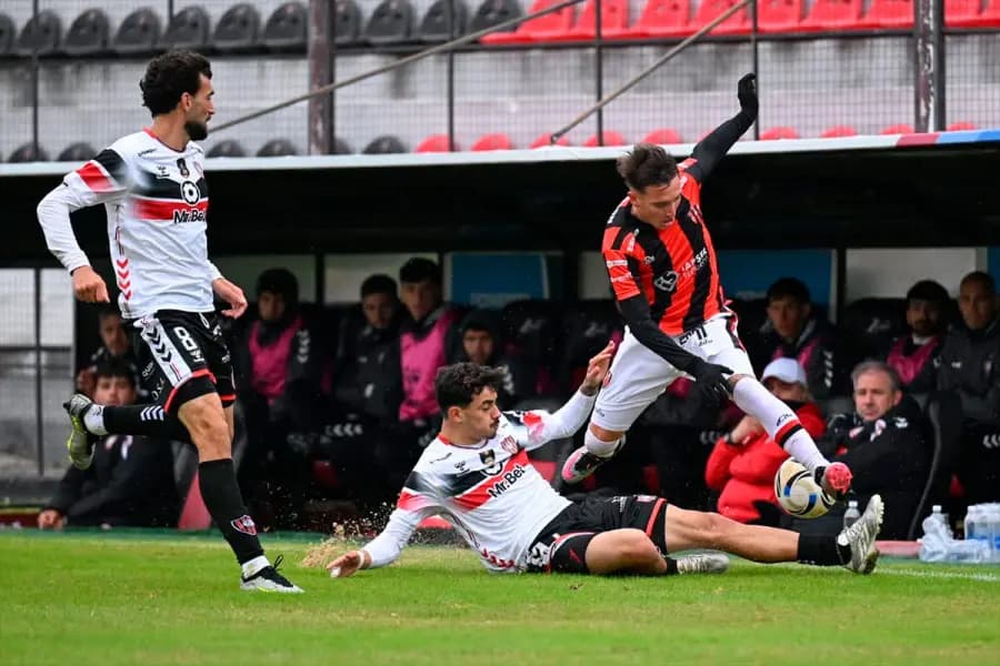 Después de perder con Patronato, el presidente de Chacarita fulminó a sus jugadores