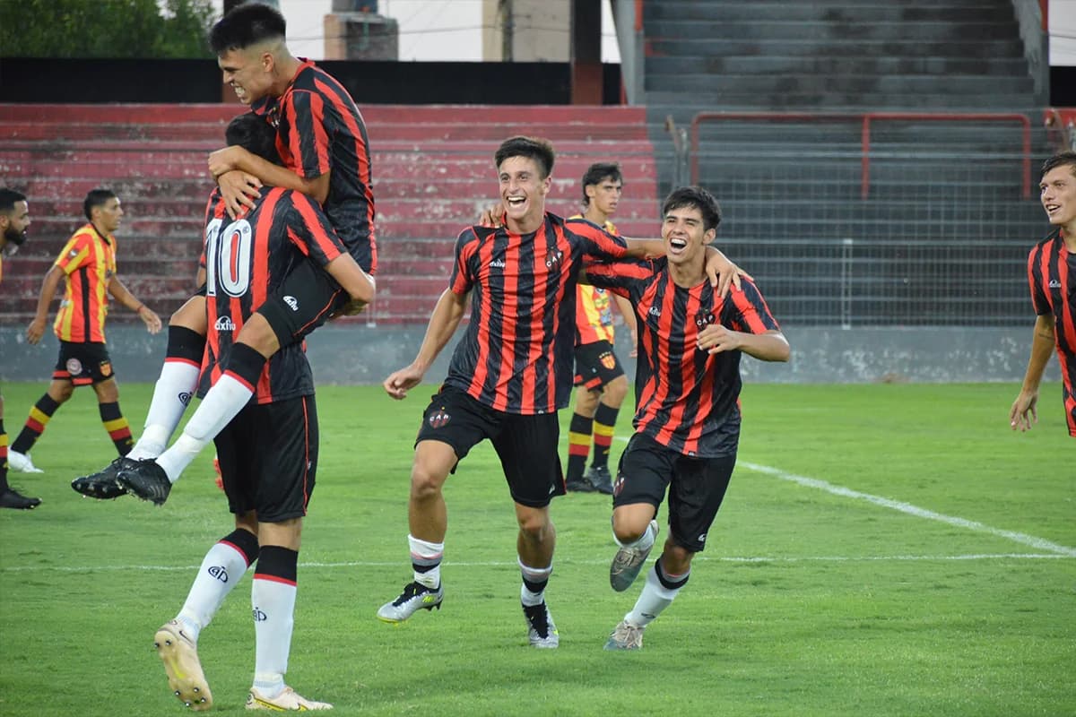 Patronato comienza a defender la corona: debuta en la Copa Túnel