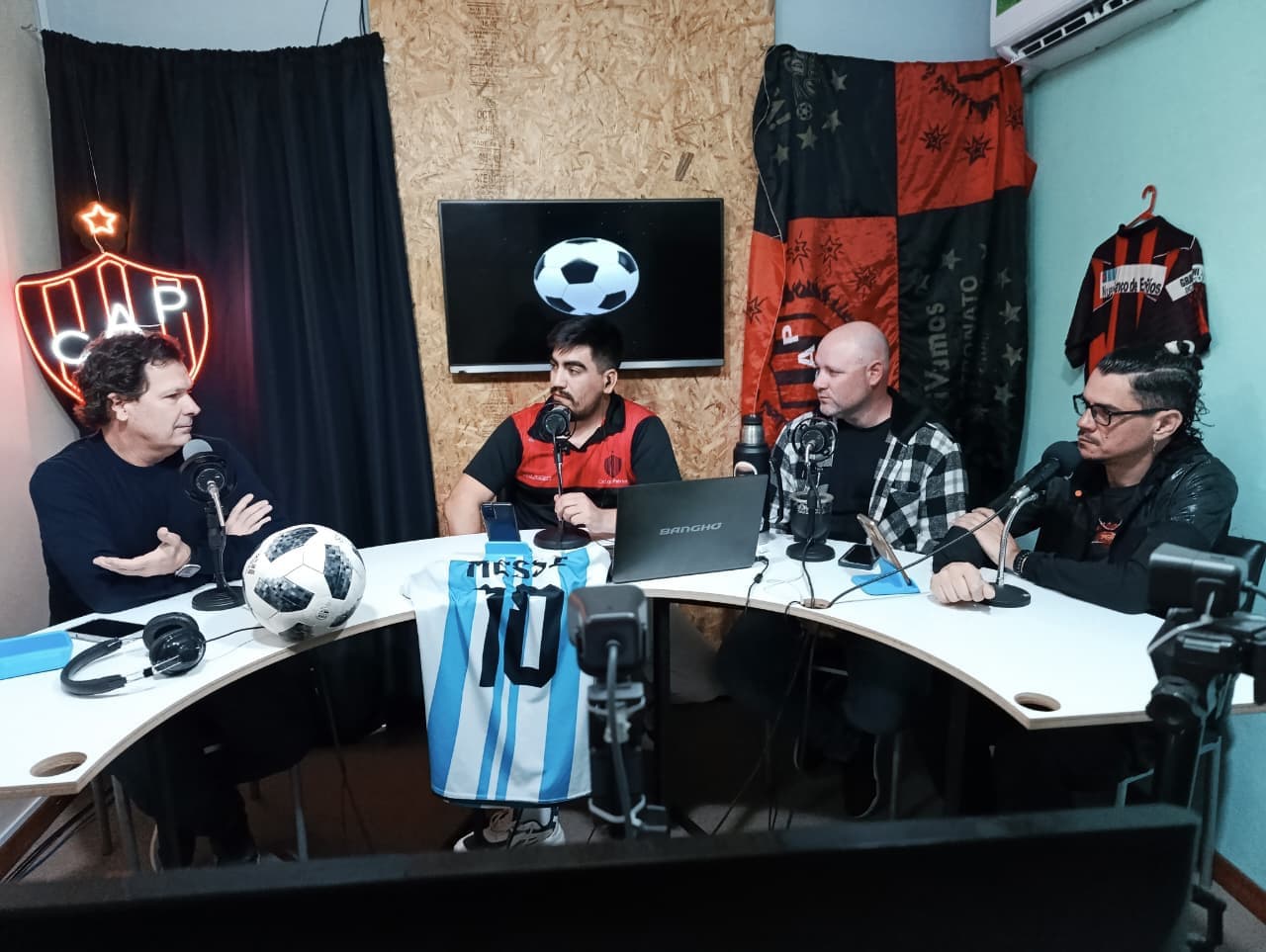 ¿Qué dijo Bruffal sobre las deudas y el recorte en inferiores?
